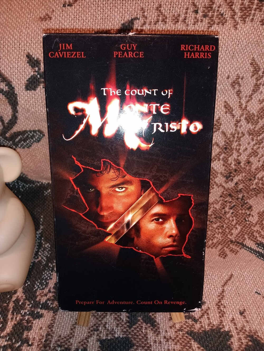 The Count of Monte Cristo Movie VHS Movie Jim Caviezel Guy Pierce Richard Harris